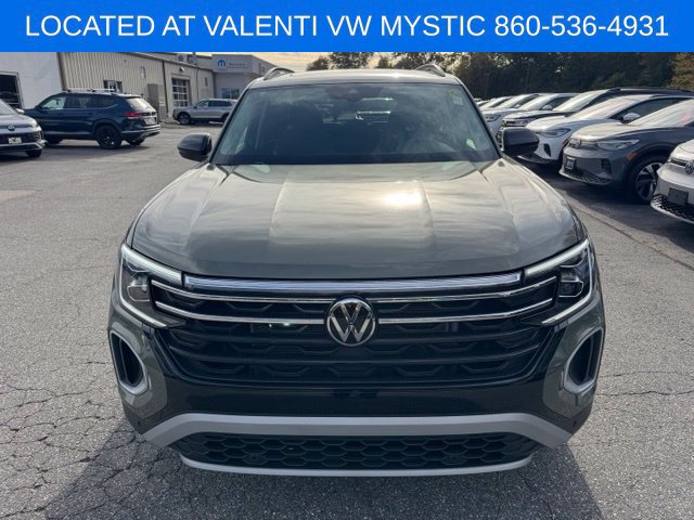 Certified 2025 Volkswagen Atlas Peak Edition SE AWD/4WD image 2