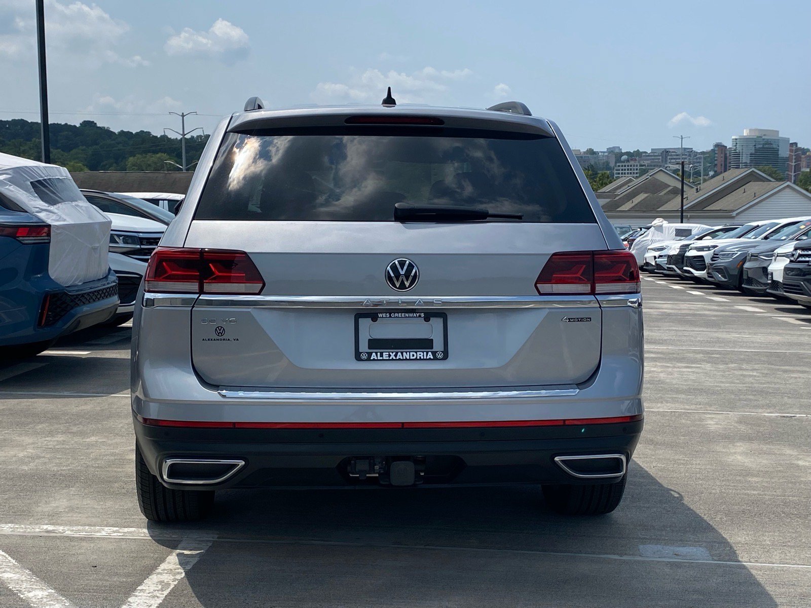 Used 2023 Volkswagen Atlas SE w/ Panoramic Sunroof Package AWD/4WD image 4