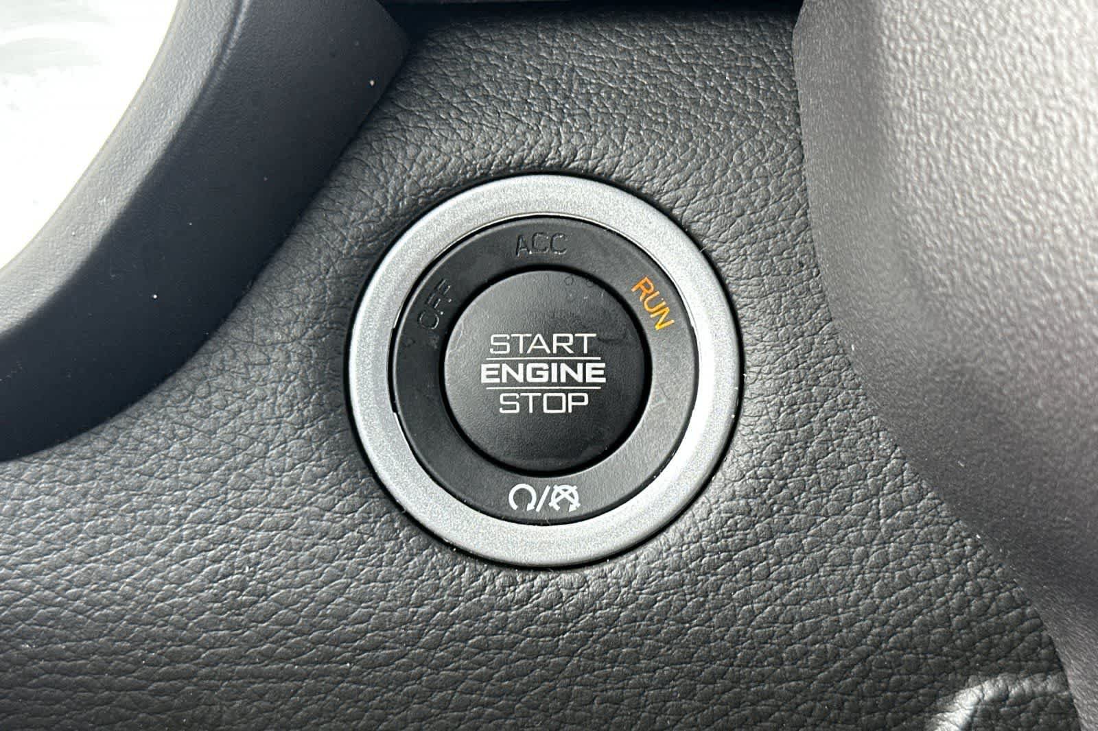 Used 2023 RAM 1500 Laramie AWD/4WD image 24