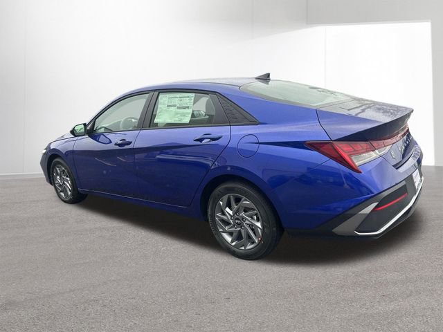New 2026 Hyundai Elantra Blue image 38