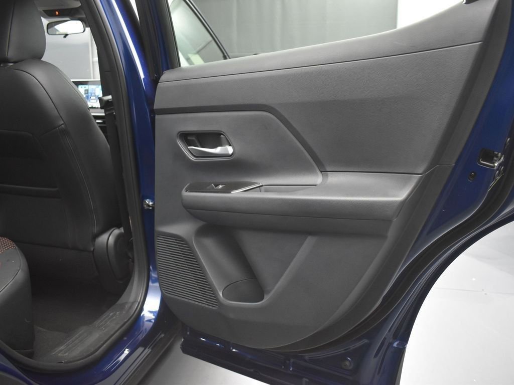 New 2026 Nissan Kicks SR w/ Cold Weather Package image 20