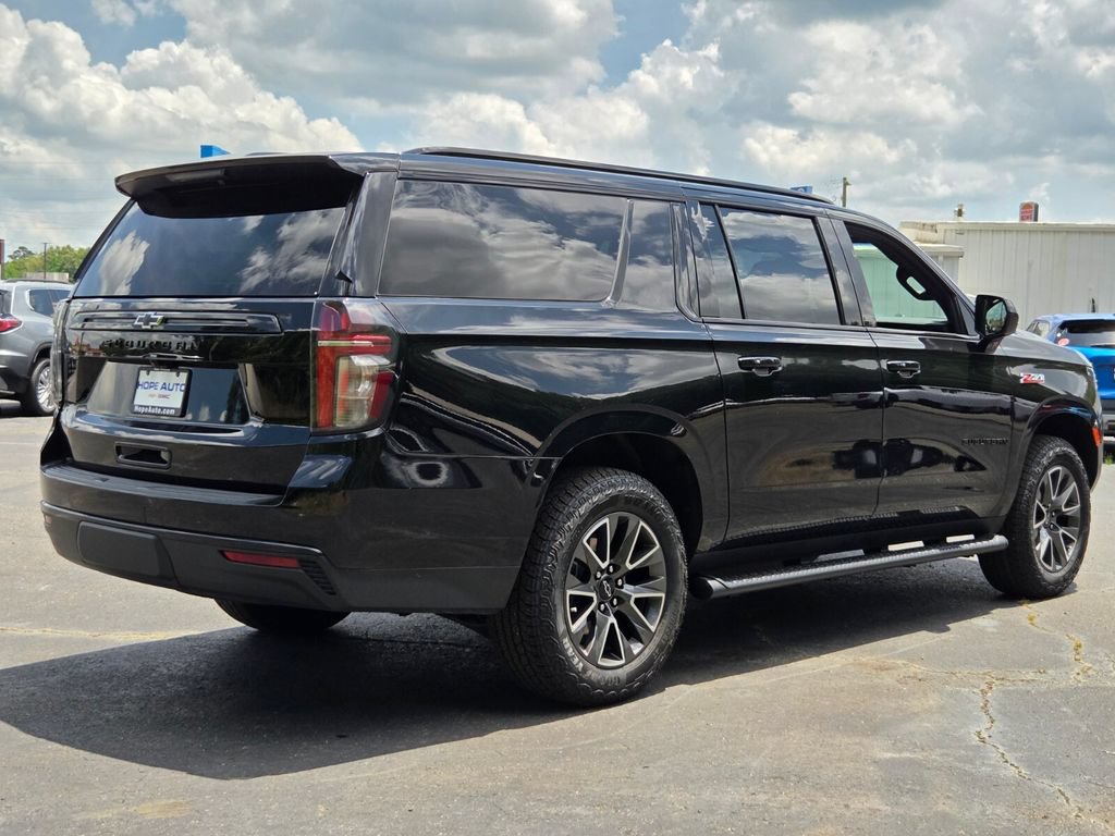 Used 2024 Chevrolet Suburban Z71 AWD/4WD image 6