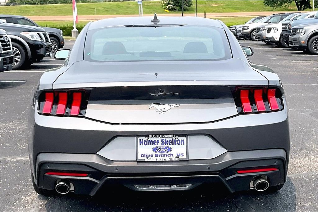 New 2025 Ford Mustang Coupe image 4