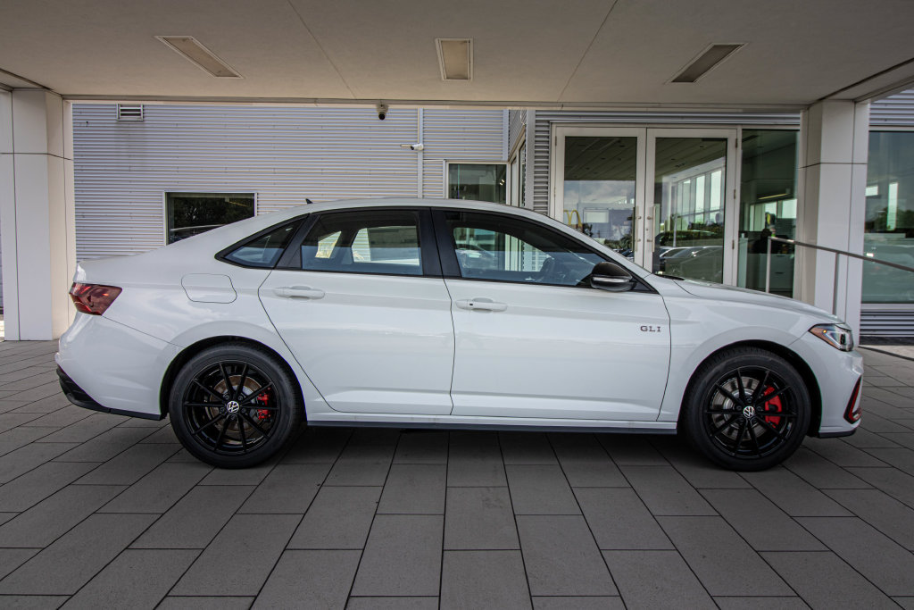 New 2026 Volkswagen Jetta GLI Autobahn FWD image 3