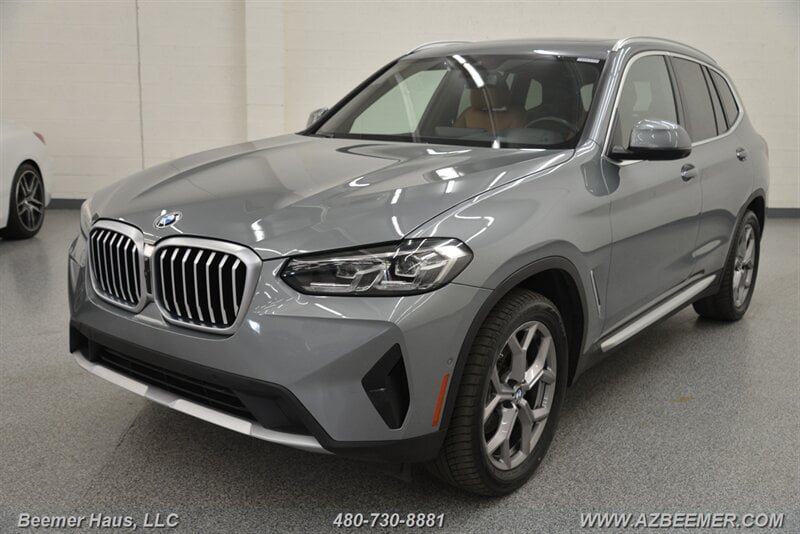Used 2023 BMW X3 xDrive30i w/ Premium Package AWD/4WD image 2
