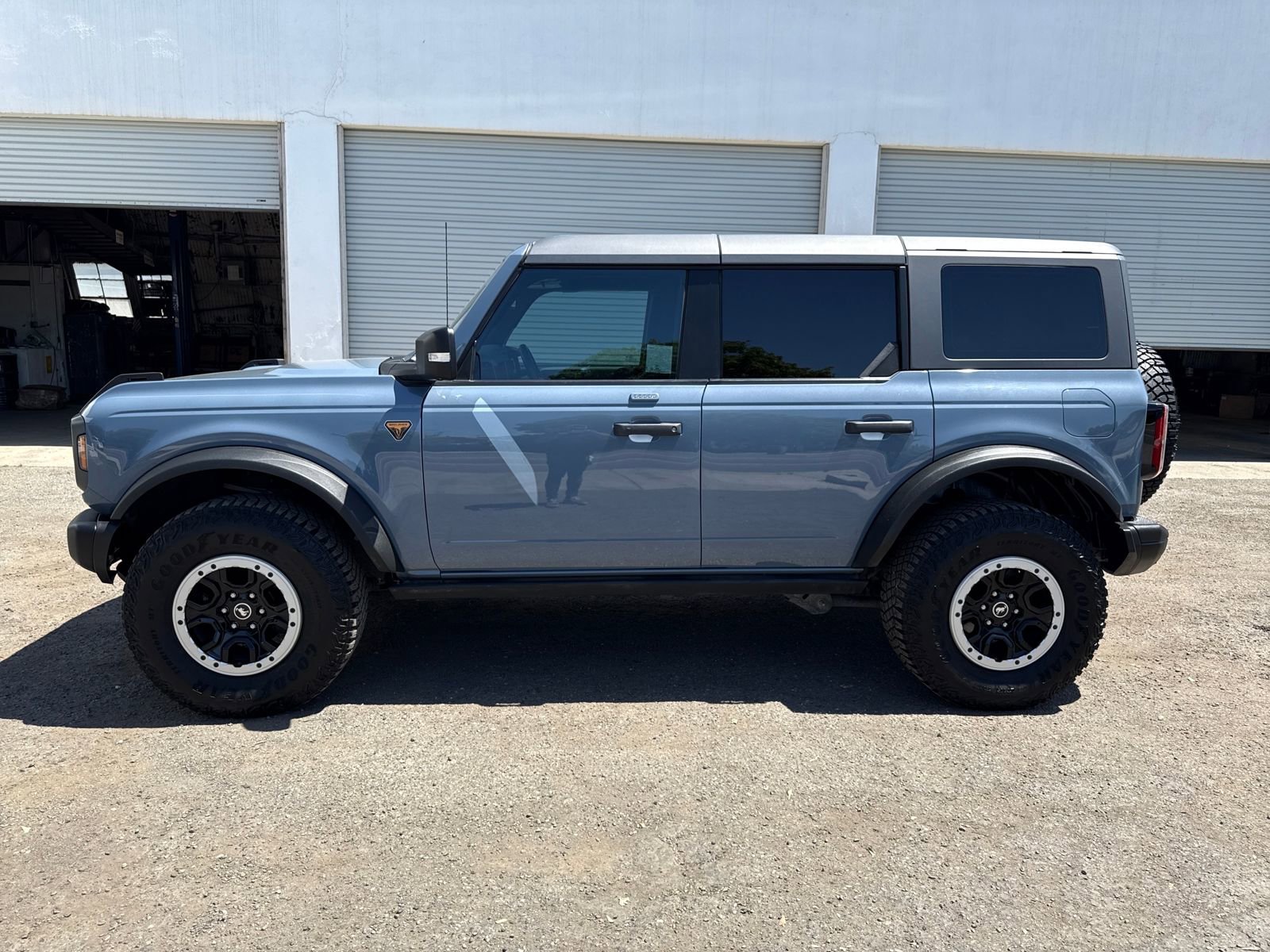 Certified 2023 Ford Bronco Badlands w/ Sasquatch Package AWD/4WD image 2