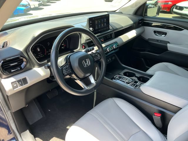 Certified 2025 Honda Pilot EX-L image 4