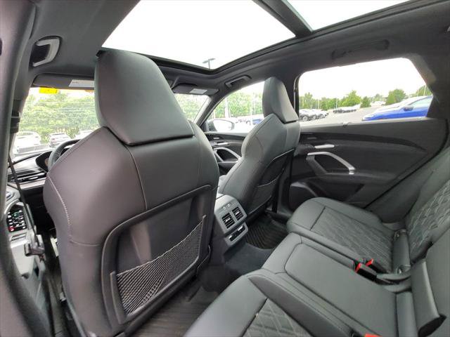 Used 2025 Audi SQ5 Premium Plus AWD/4WD image 19