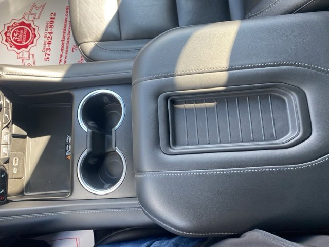 Used 2023 Chevrolet Suburban LT image 24