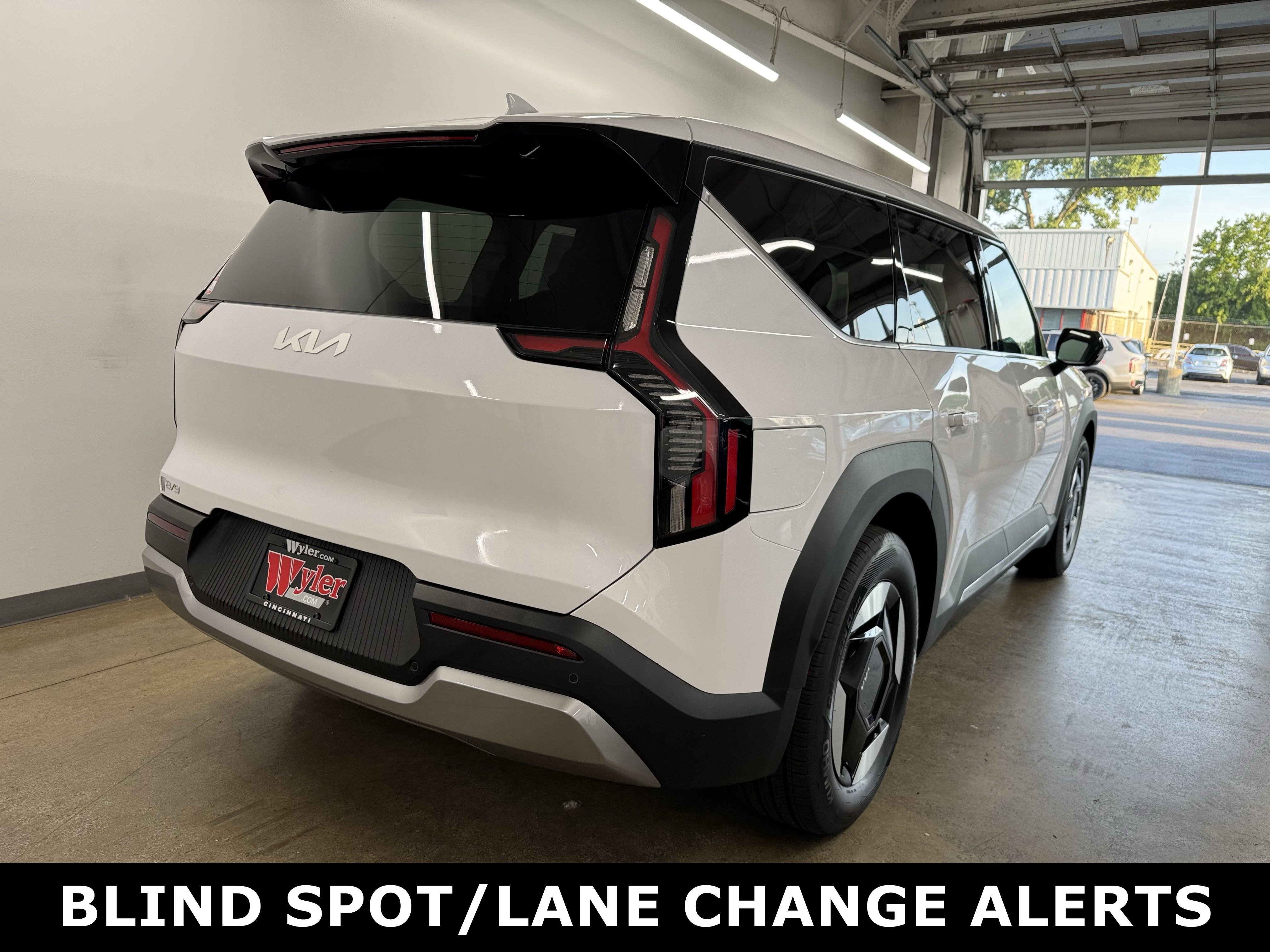 New 2026 Kia EV9 Light image 3