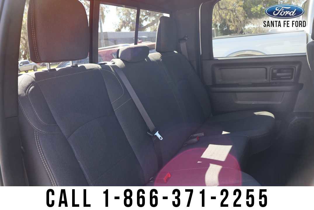 Used 2024 RAM 3500 Tradesman w/ Chrome Appearance Group image 17