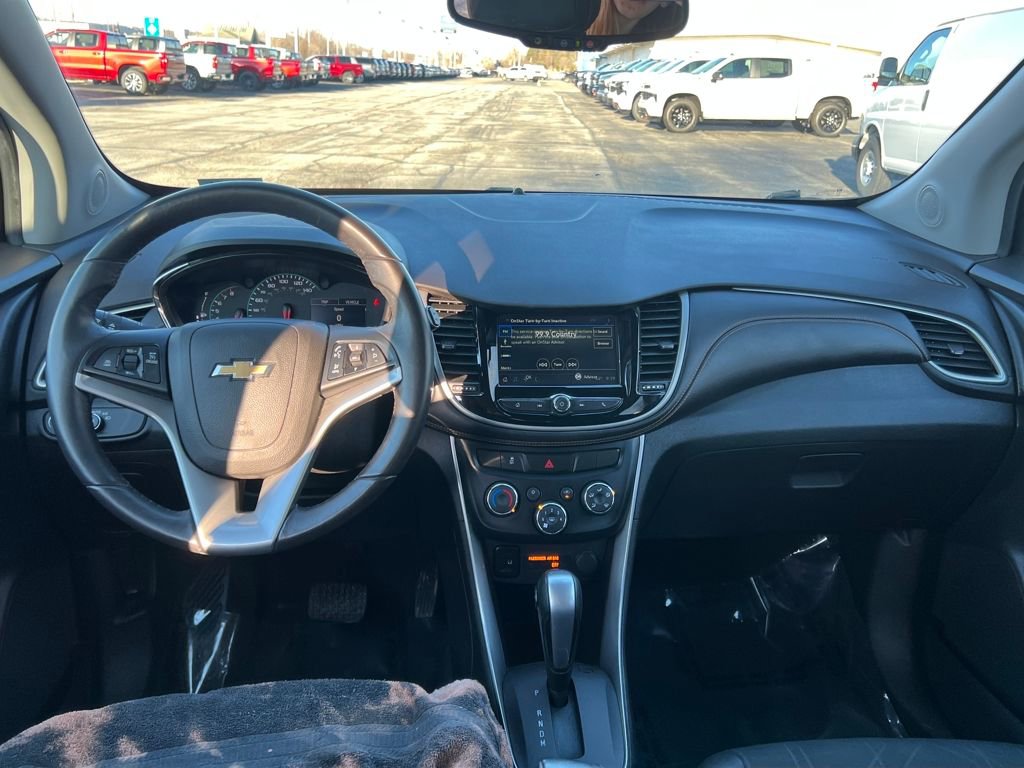 Used 2018 Chevrolet Trax LT w/ LT Convenience Package image 25