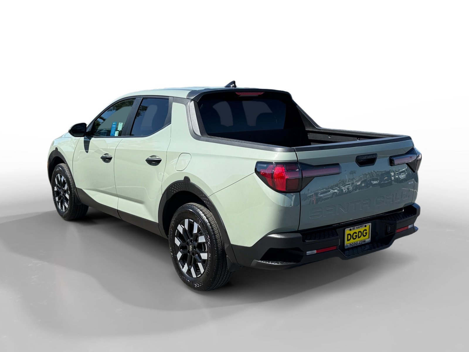 Used 2025 Hyundai Santa Cruz SE image 3