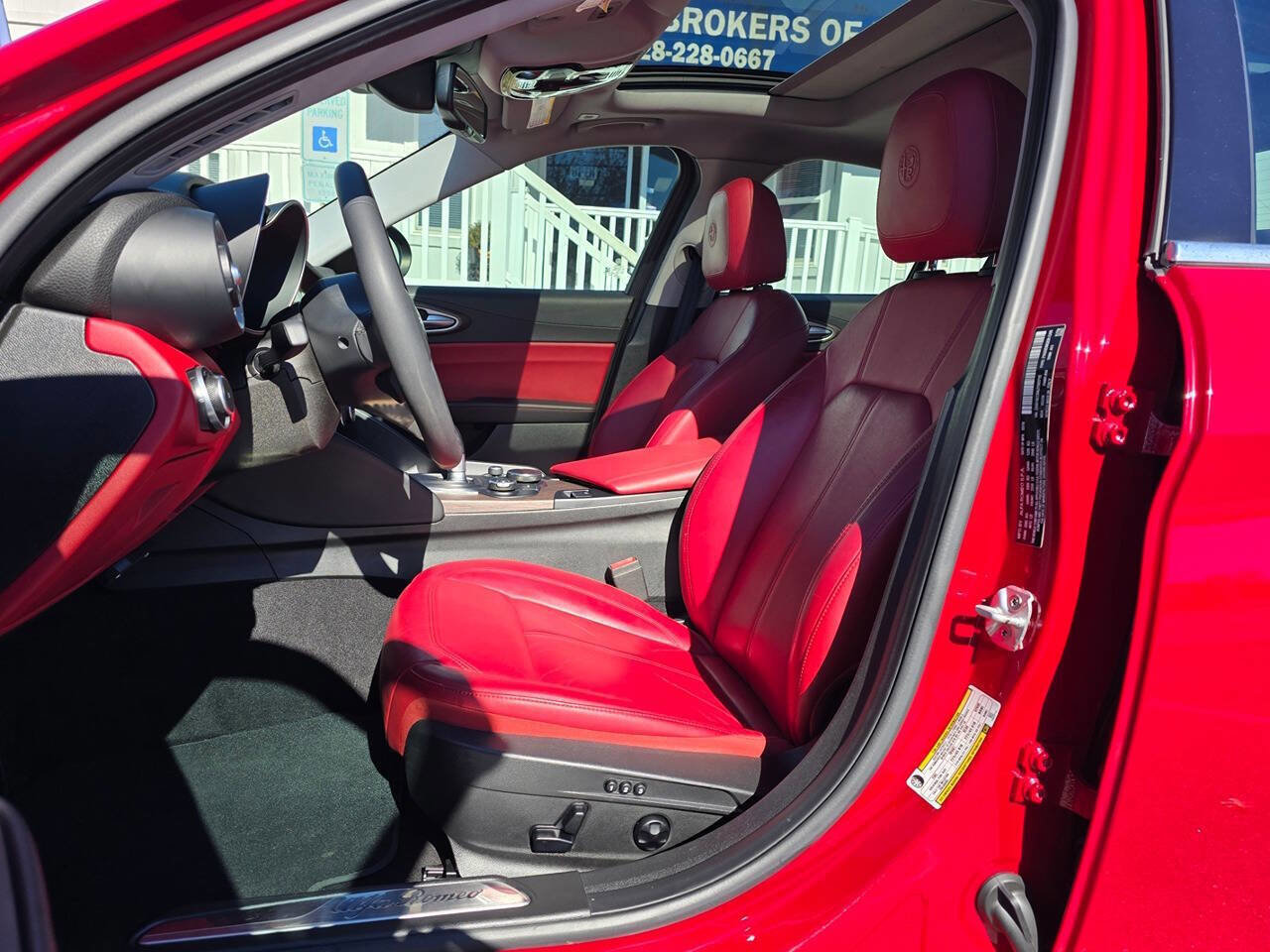 Used 2018 Alfa Romeo Giulia Ti image 18