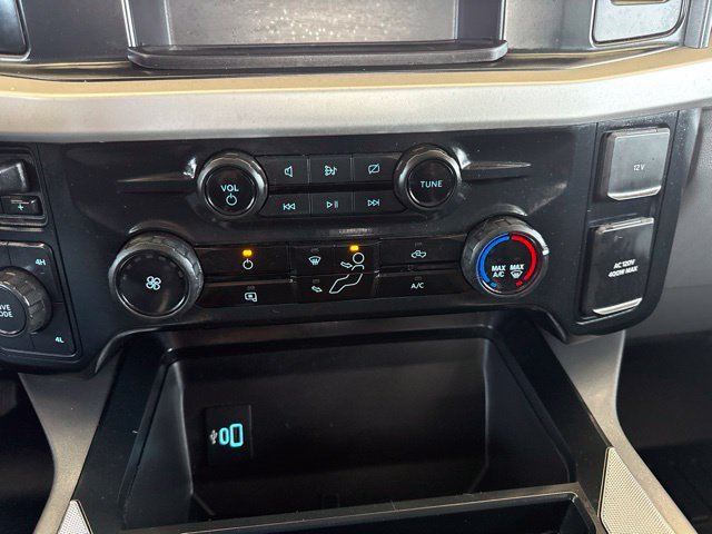 Used 2024 Ford F350 4x4 Crew Cab DRW Super Duty image 22