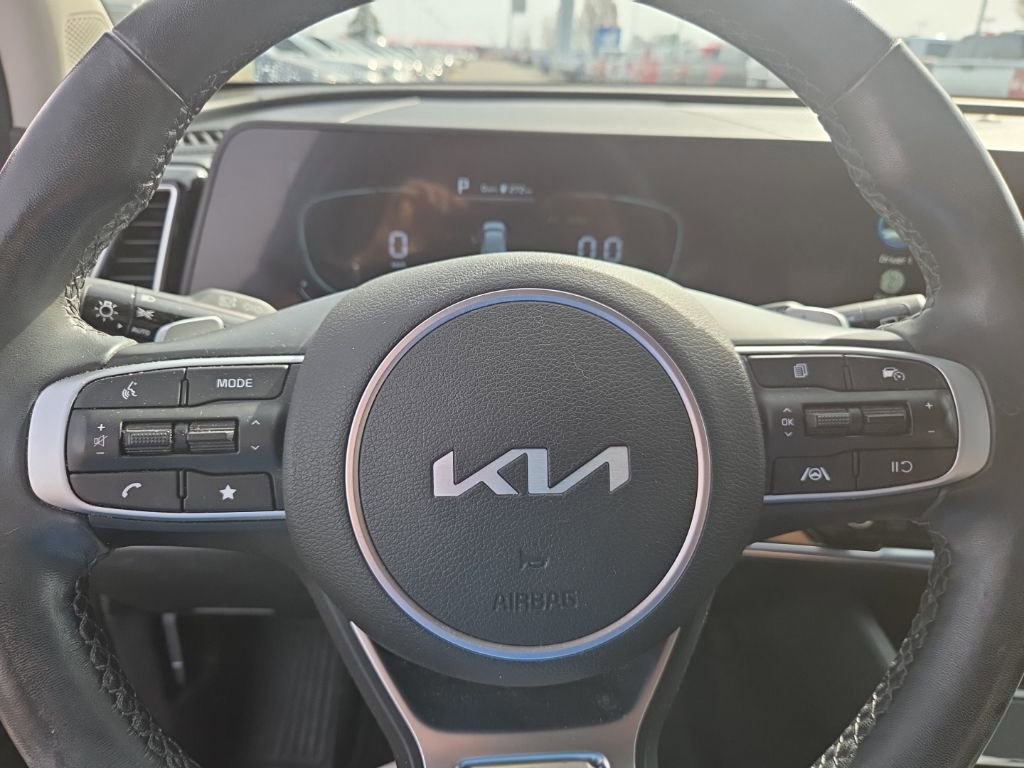 Used 2023 Kia Sportage EX image 13