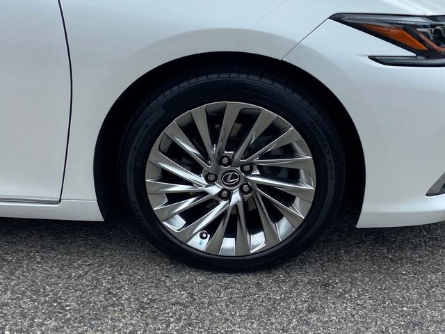 Certified 2021 Lexus ES 350 Ultra Luxury w/ Accessory Package 2 FWD image 9