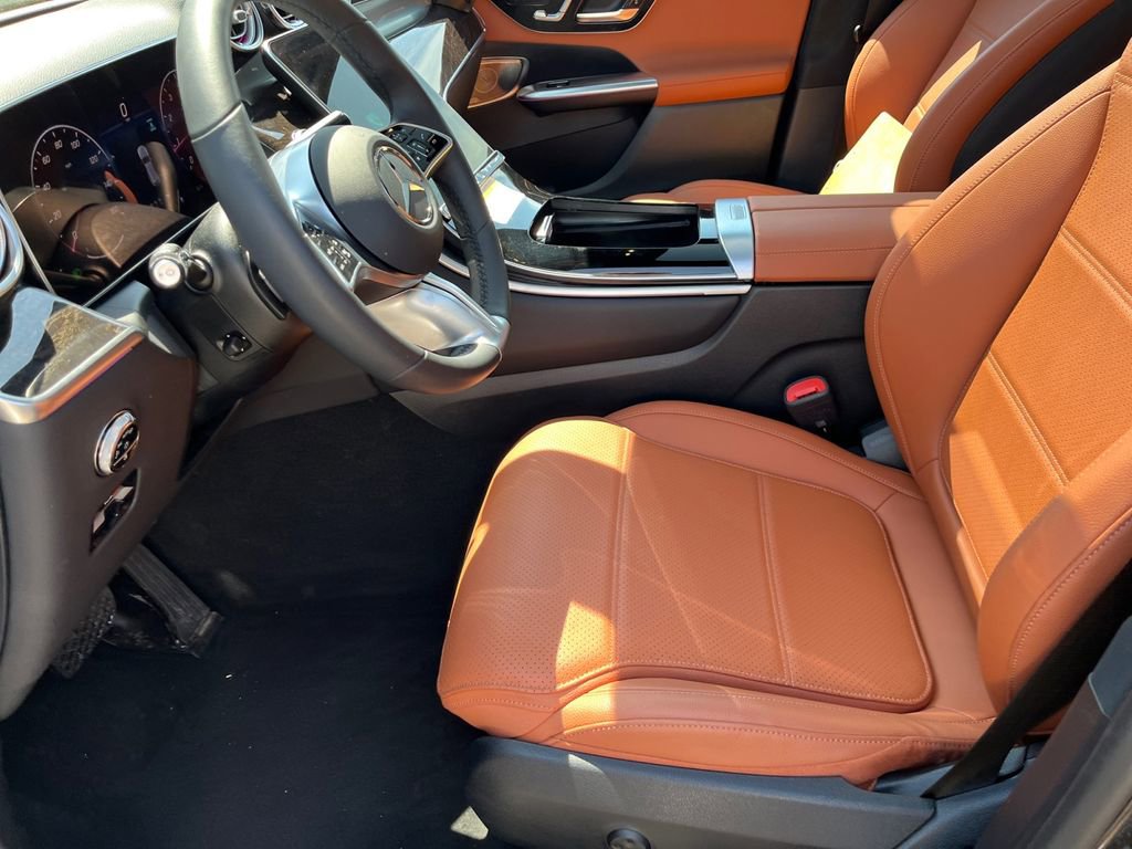 Certified 2026 Mercedes-Benz GLC 300 4MATIC image 9