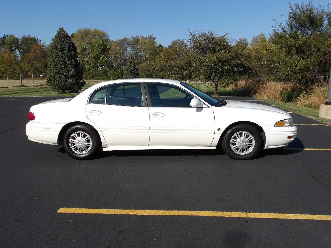 Used 2004 Buick Le Sabre Custom FWD image 2