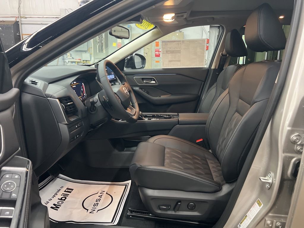 New 2026 Nissan Rogue Platinum w/ Platinum Premium Package image 29