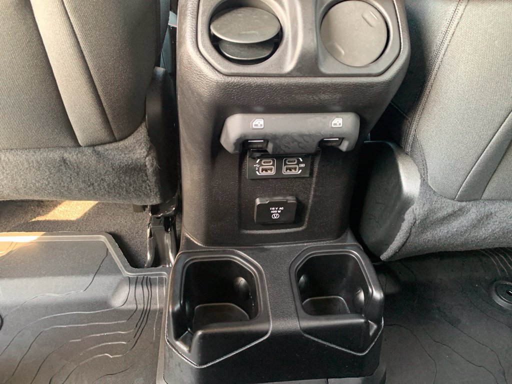 Used 2020 Jeep Gladiator Overland AWD/4WD image 14