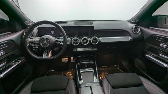 Used 2024 Mercedes-Benz GLB 35 AMG 4MATIC image 26