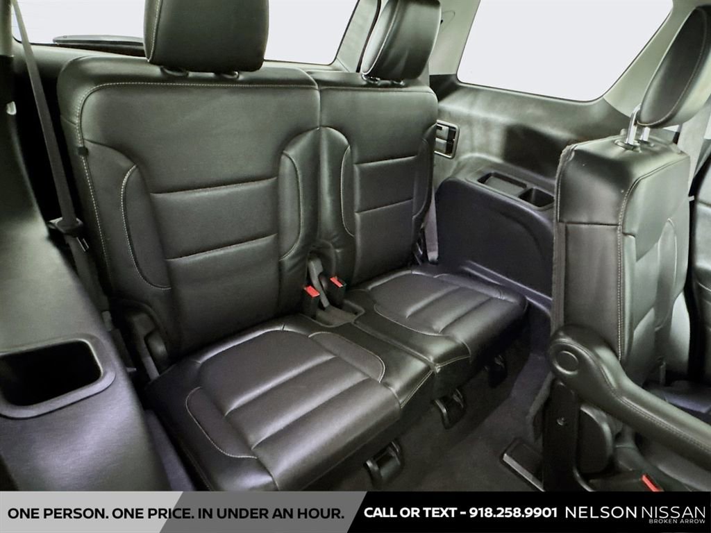 Used 2019 GMC Acadia SLT w/ Black Edition image 28