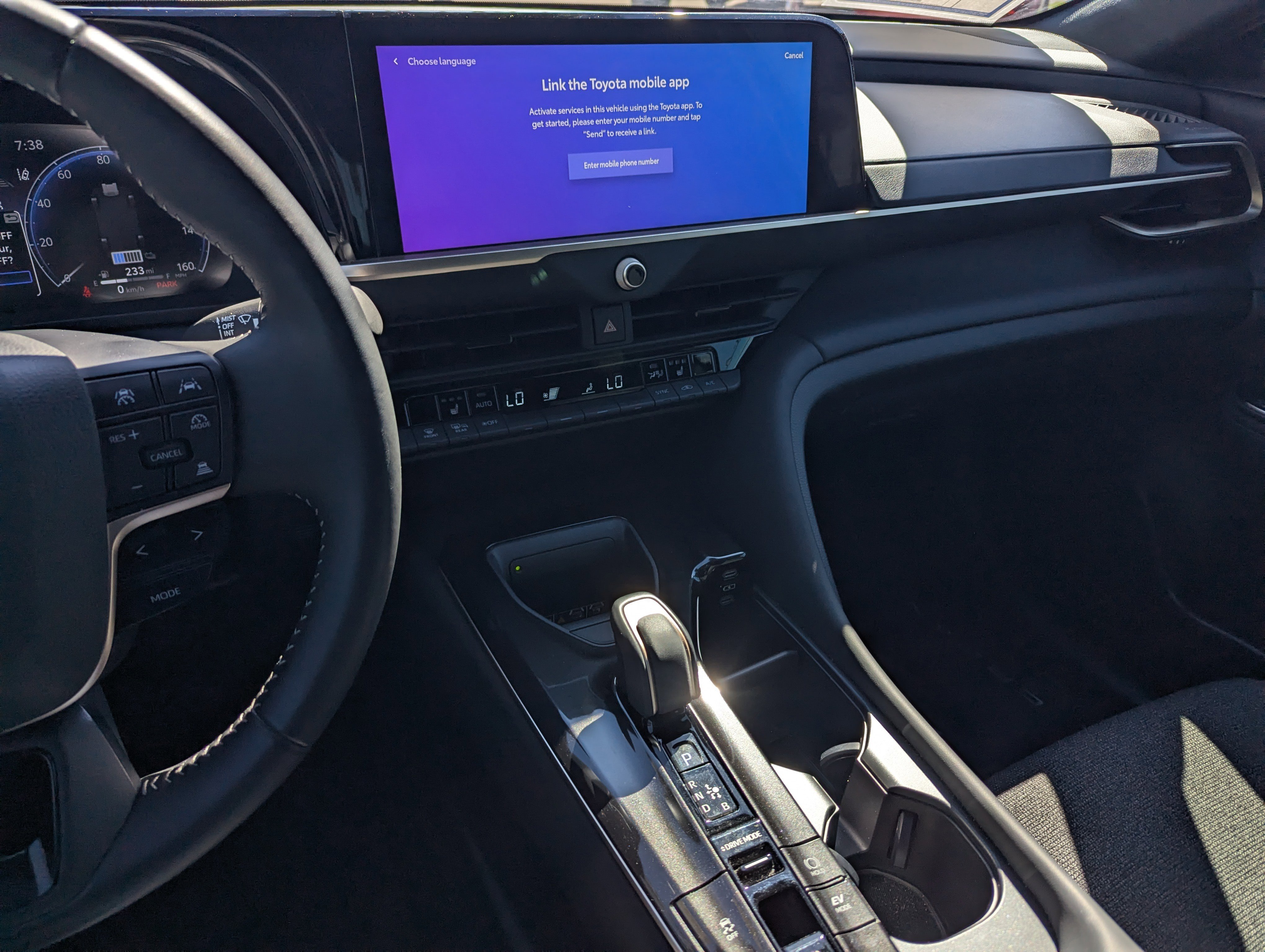 Used 2024 Toyota Crown XLE w/ Carpet Mat Package (TMS) image 10