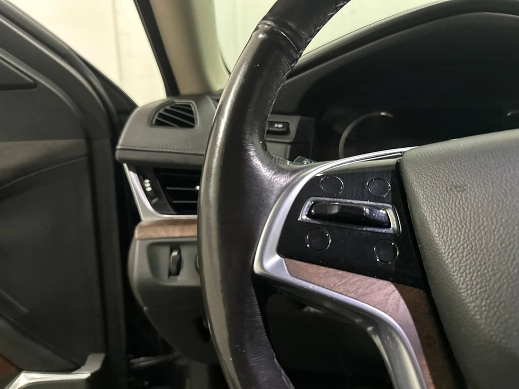 Used 2018 Cadillac Escalade ESV Premium Luxury RWD image 41