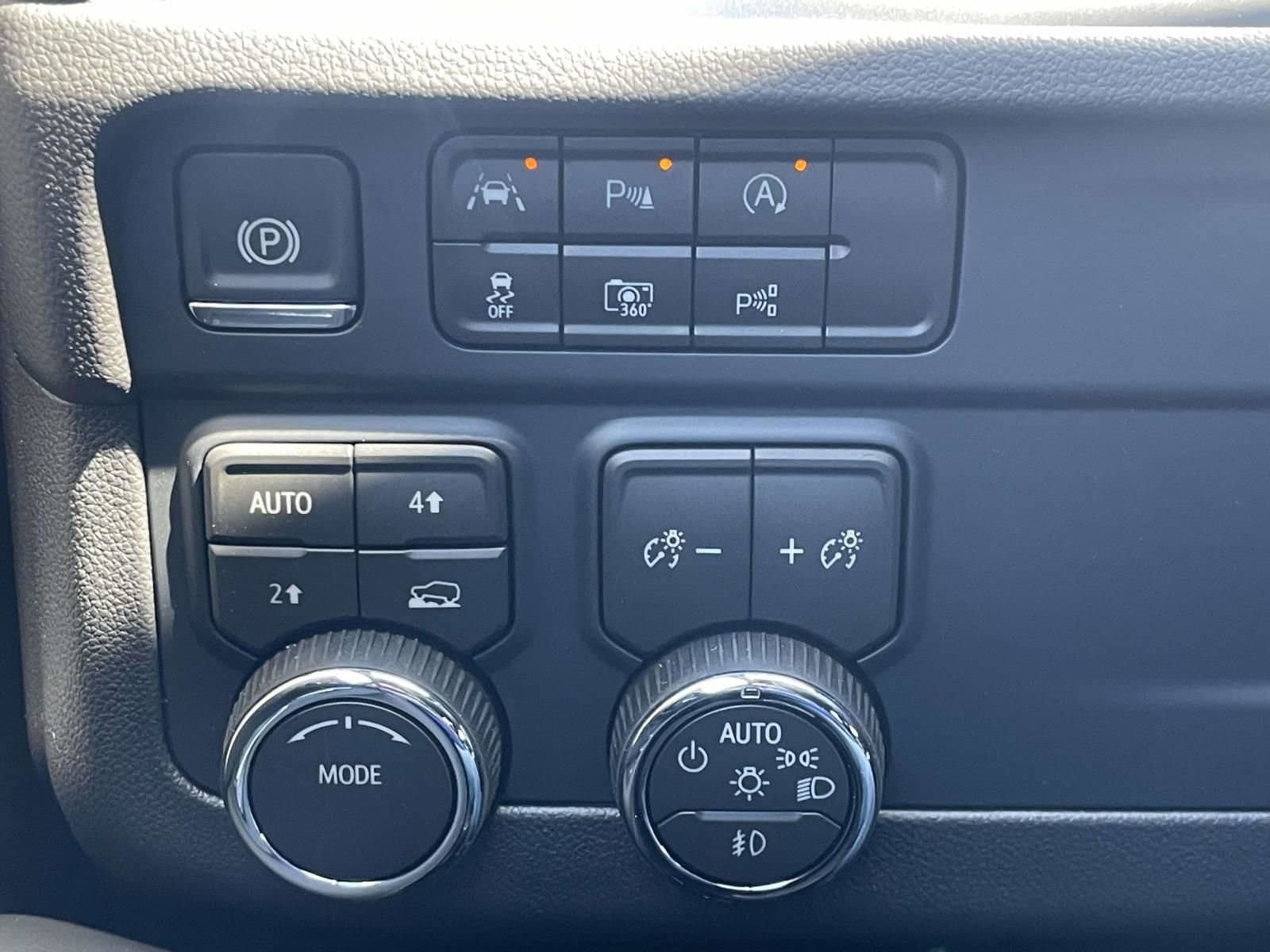 New 2026 Chevrolet Tahoe Premier AWD/4WD image 19