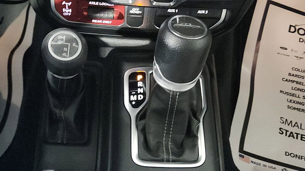 Used 2025 Jeep Gladiator Mojave image 23