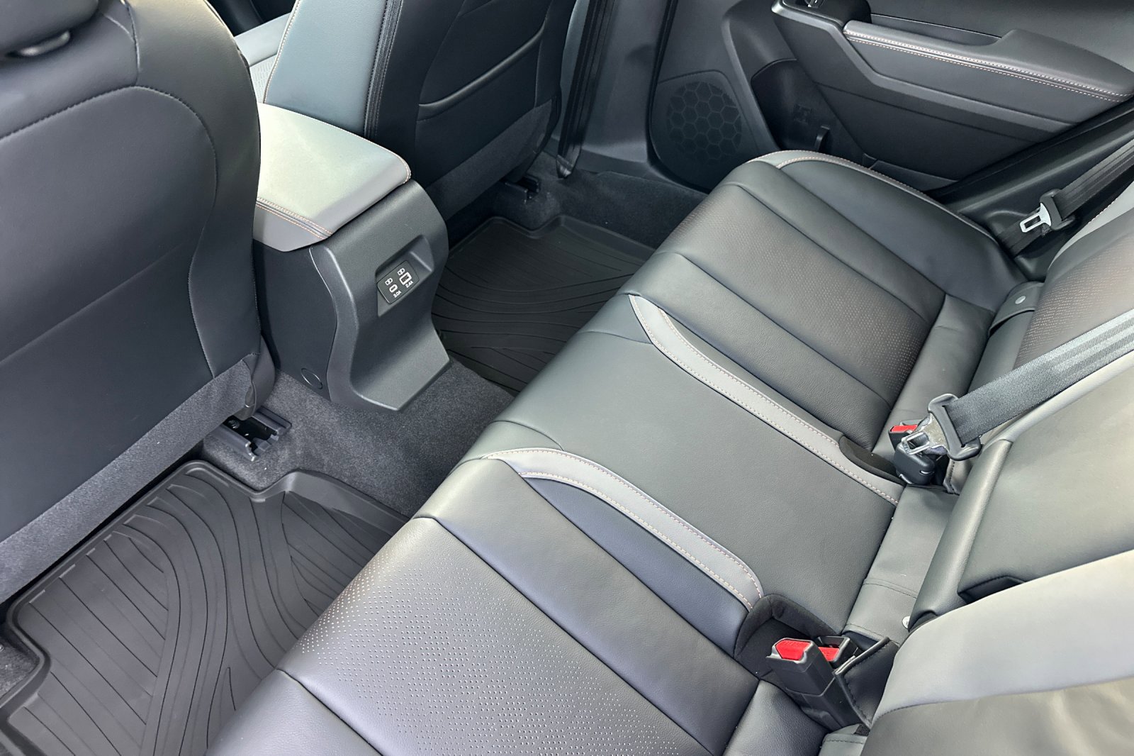 New 2025 Subaru Crosstrek 2.5i Limited w/ Popular Package #4A image 12