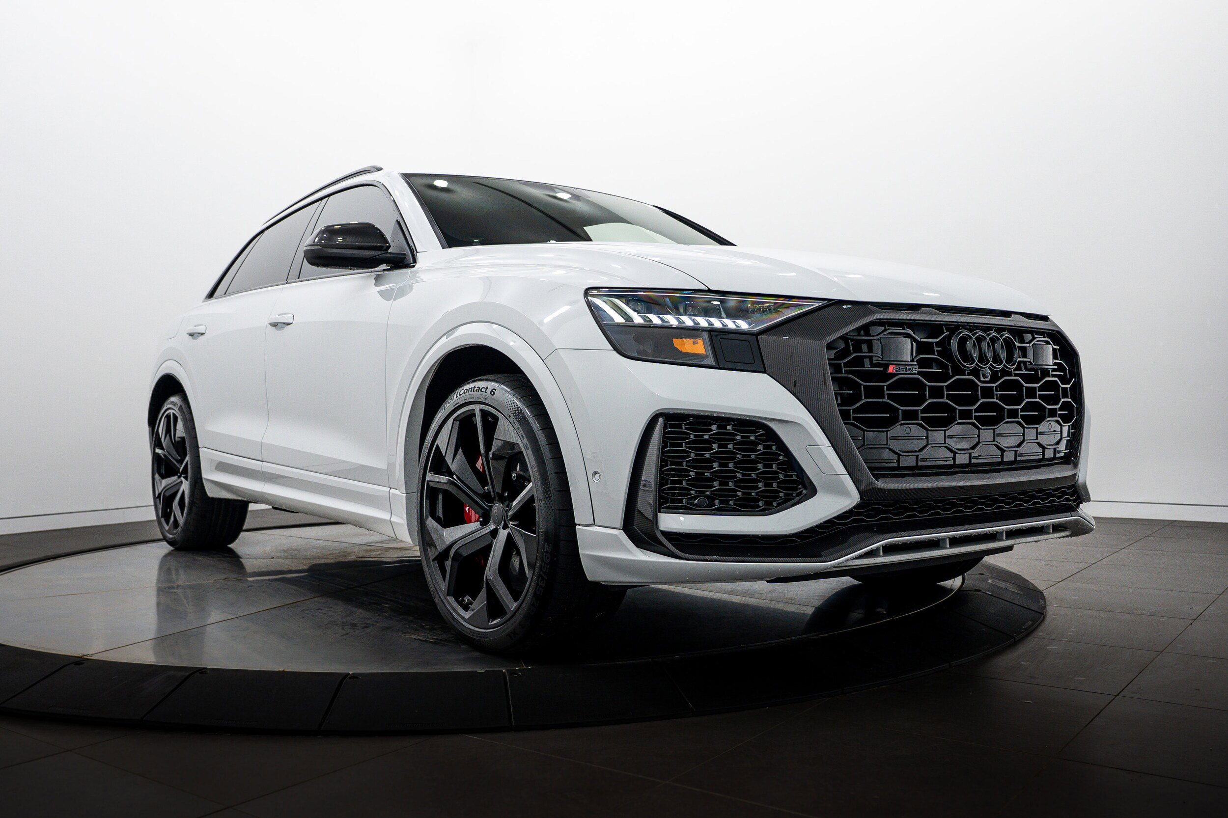 Used 2020 Audi RS Q8 AWD/4WD image 1