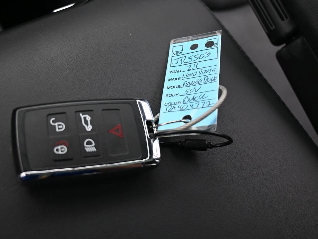 Used 2024 Land Rover Range Rover Sport Dynamic SE image 19