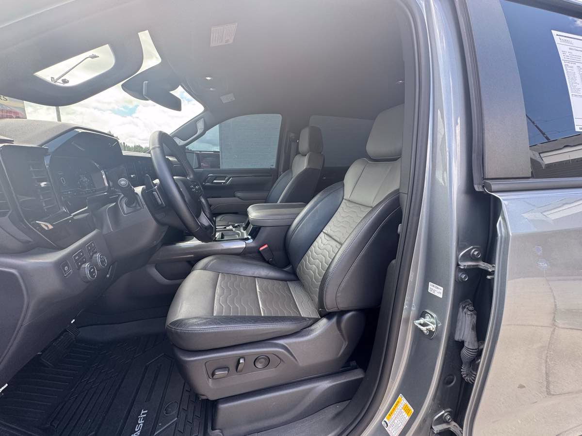 Used 2023 Chevrolet Silverado 1500 ZR2 AWD/4WD image 7
