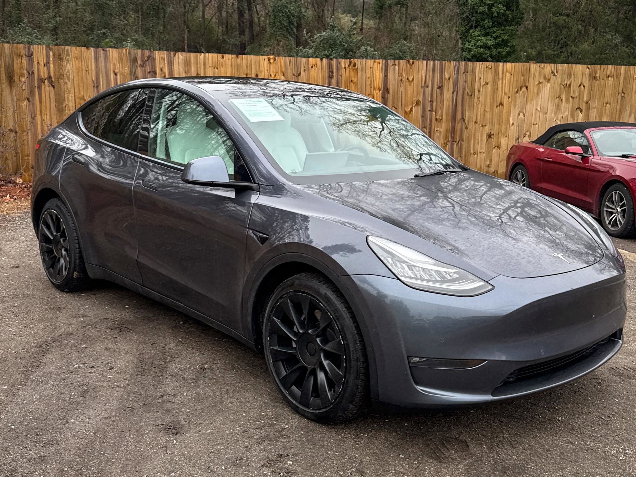 Used 2021 Tesla Model Y Long Range image 15