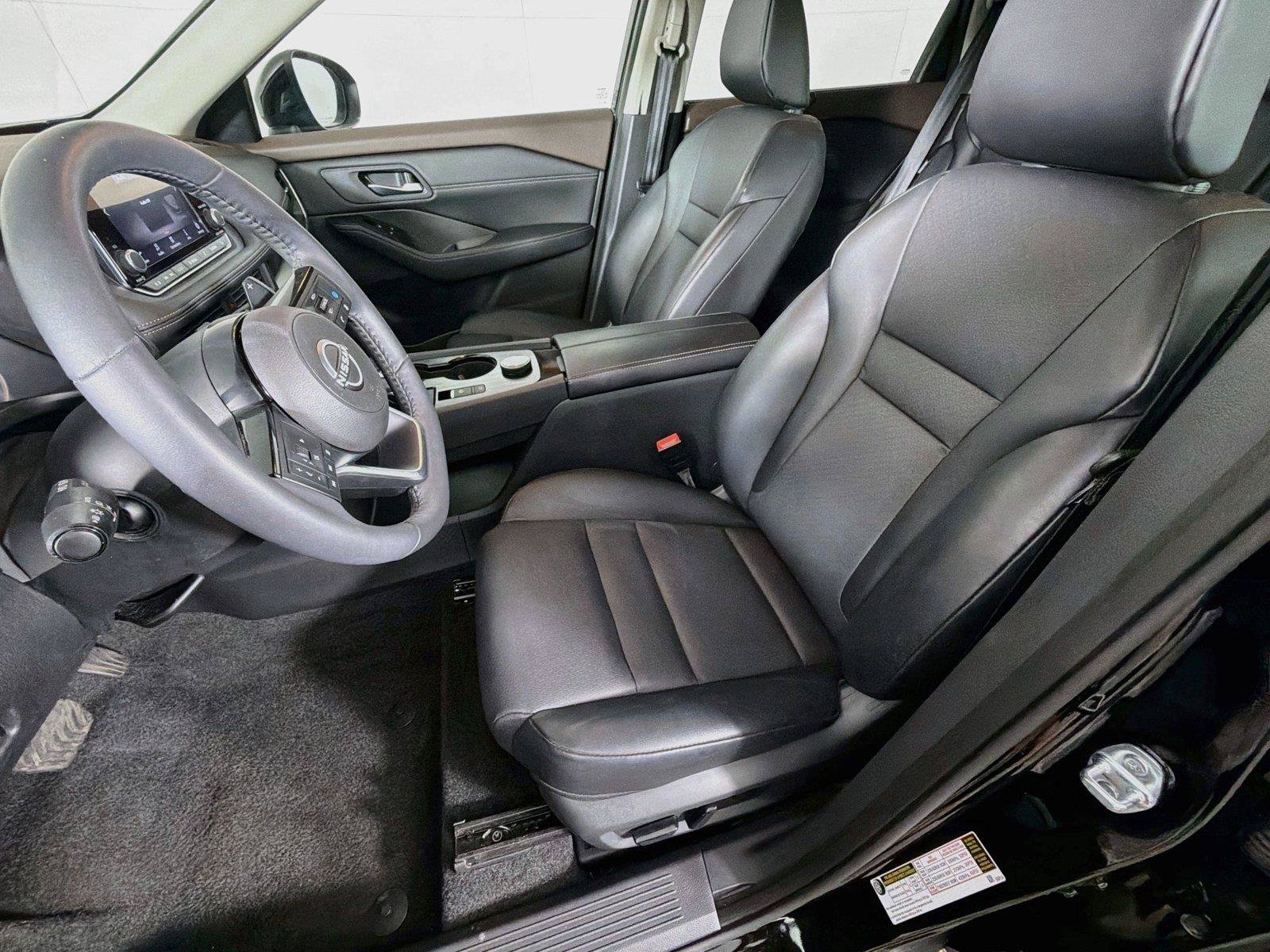 Used 2023 Nissan Rogue SV w/ SV Premium B Package AWD/4WD image 2
