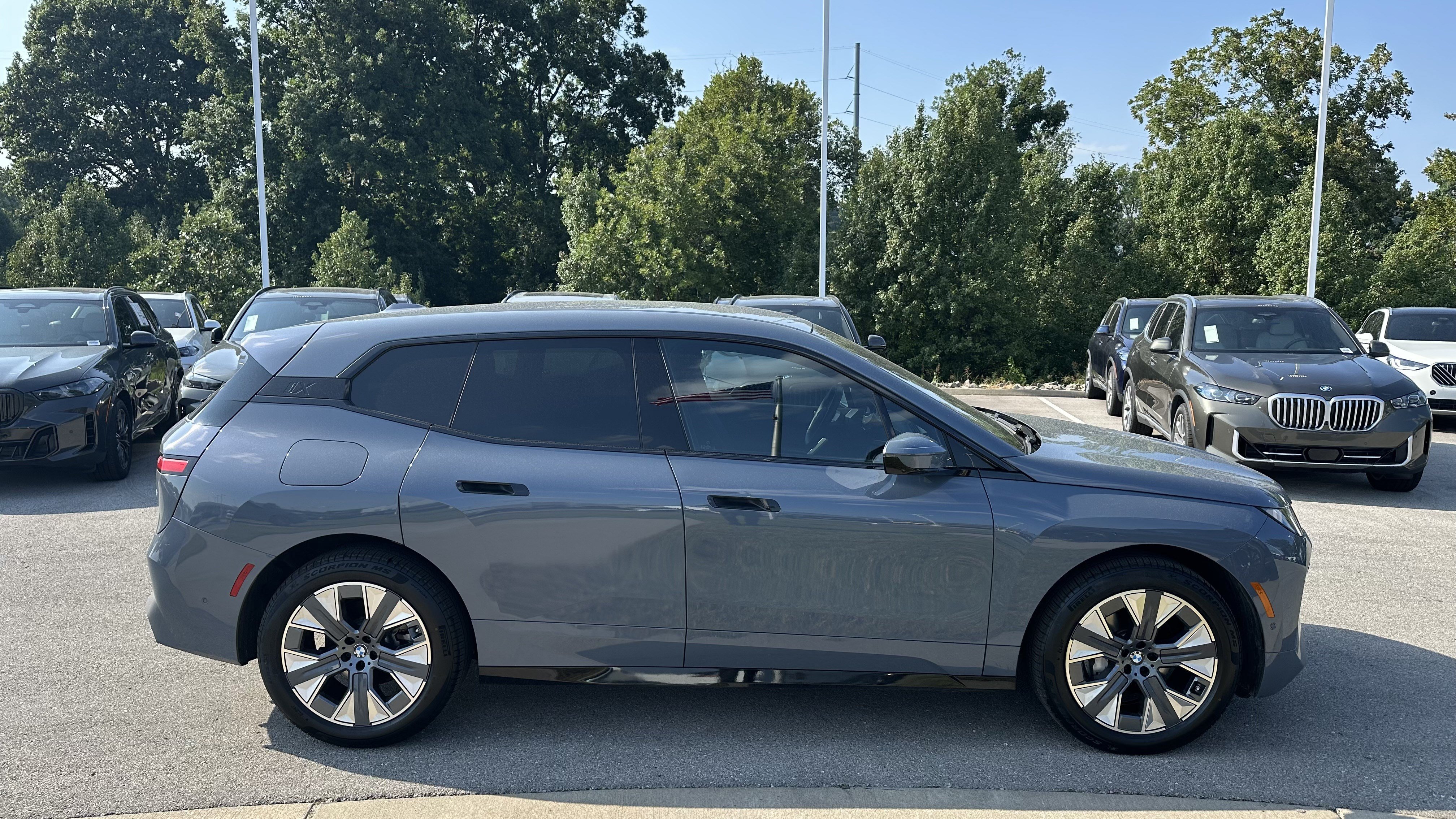 Certified 2026 BMW iX xDrive45 w/ Premium Package AWD/4WD image 11