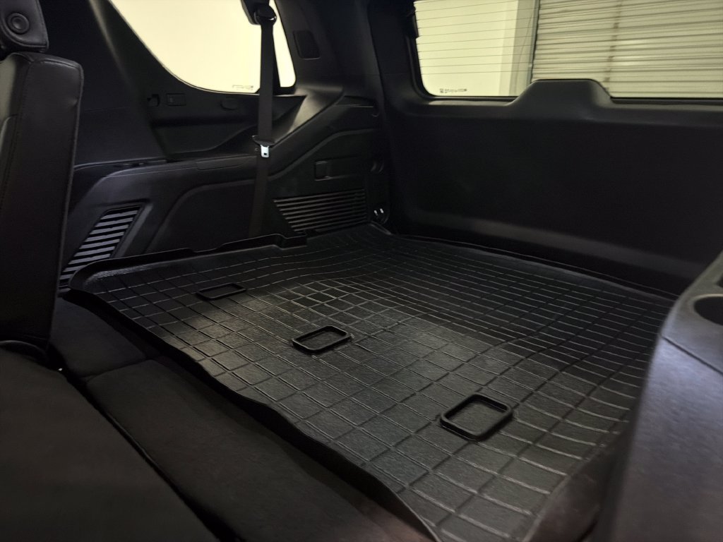 Used 2025 Chevrolet Tahoe LT RWD image 17