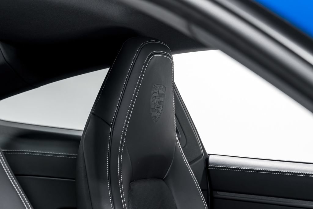 Used 2025 Porsche 911 Carrera RWD image 34