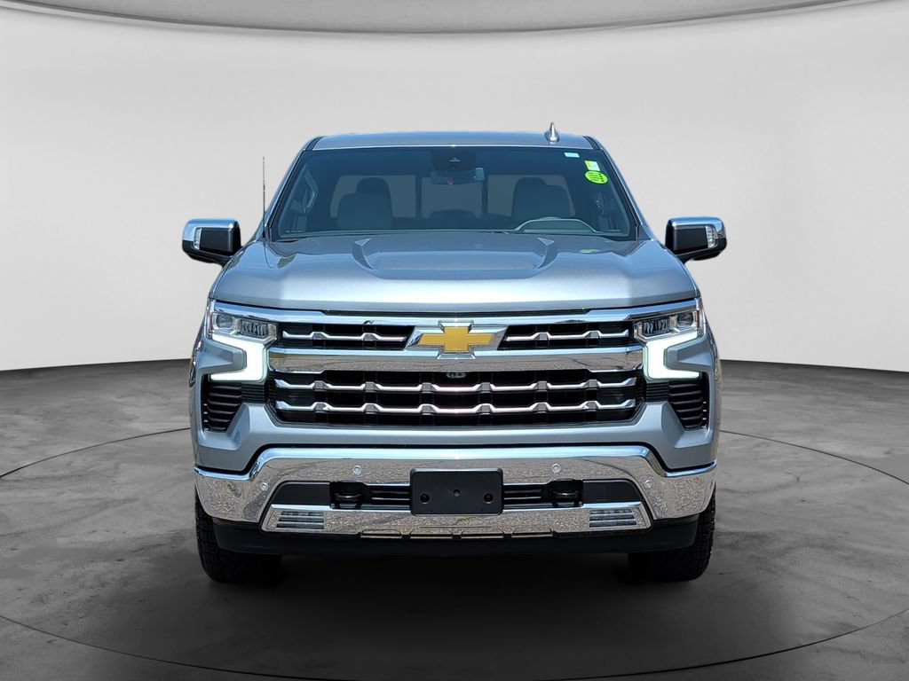 Used 2026 Chevrolet Silverado 1500 LTZ w/ Z71 Off-Road Package AWD/4WD image 2