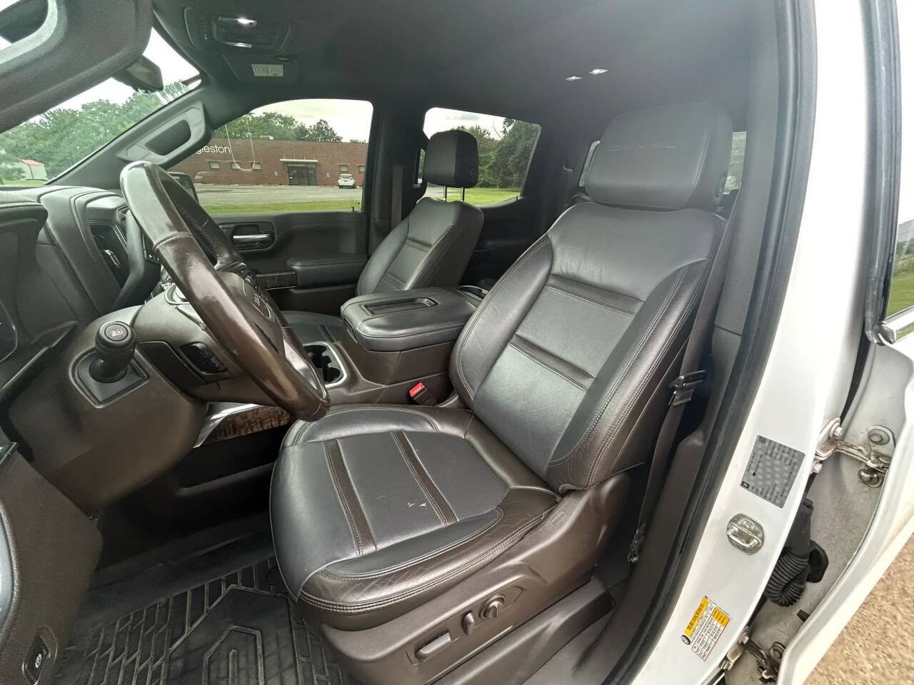 Used 2019 GMC Sierra 1500 Denali w/ Denali Ultimate Package AWD/4WD image 9