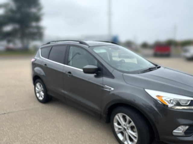 Used 2017 Ford Escape SE w/ Equipment Group 201A AWD/4WD image 37