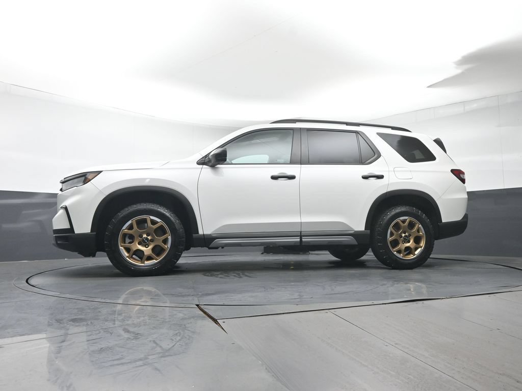 Certified 2024 Honda Pilot TrailSport image 31