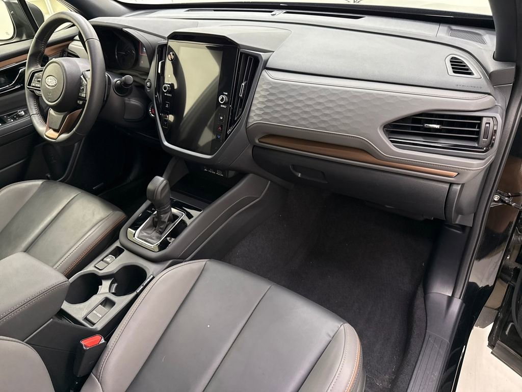 Used 2025 Subaru Forester Sport image 23