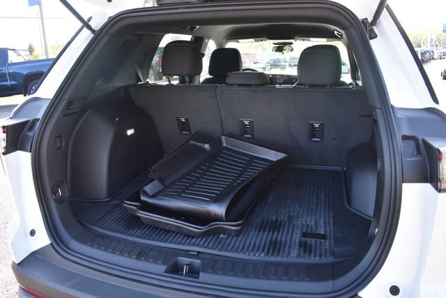 Used 2025 Chevrolet Equinox LT FWD image 16