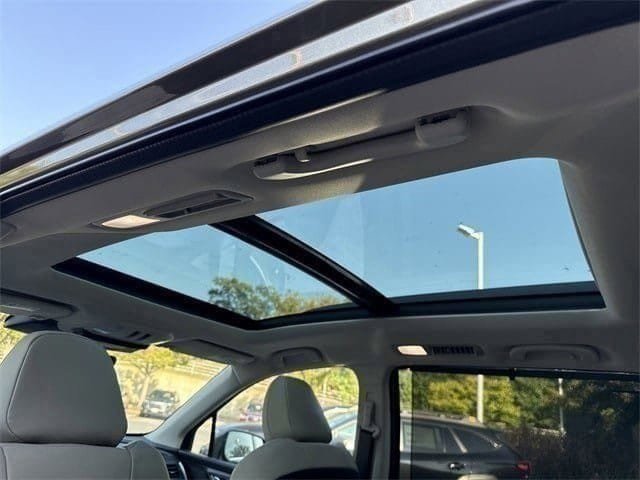 New 2025 Subaru Ascent Limited image 14