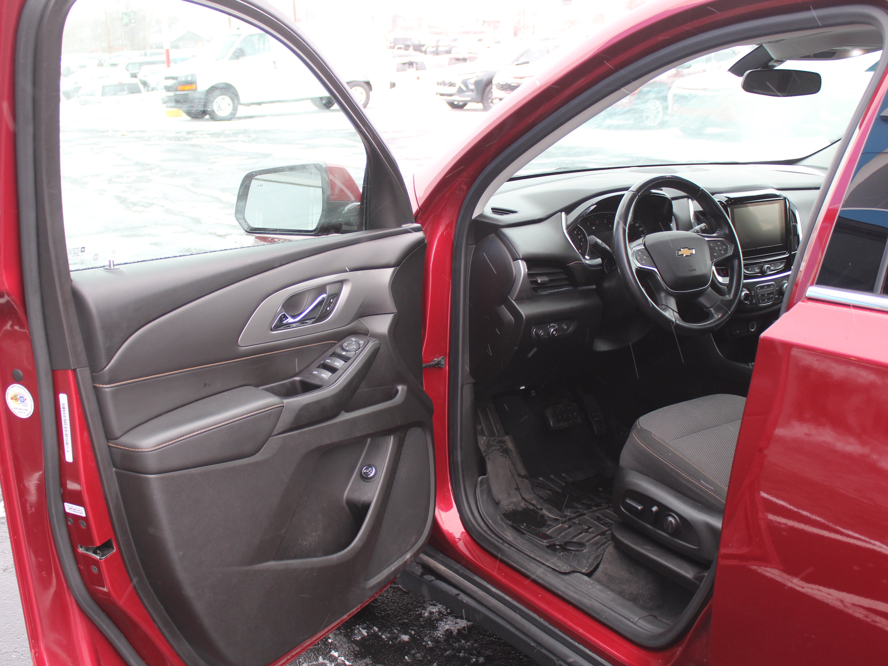 Used 2019 Chevrolet Traverse LT w/ LPO, Floor Liner Package image 10