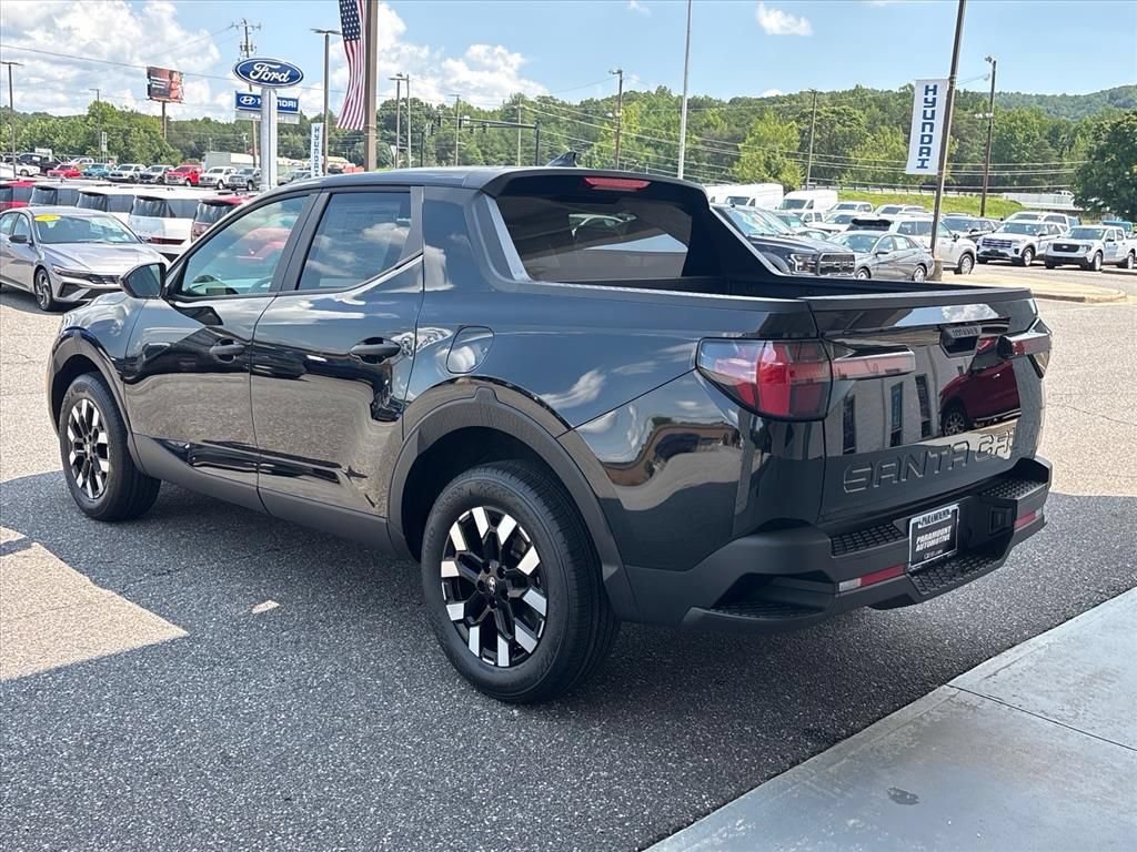 New 2026 Hyundai Santa Cruz SE FWD image 2