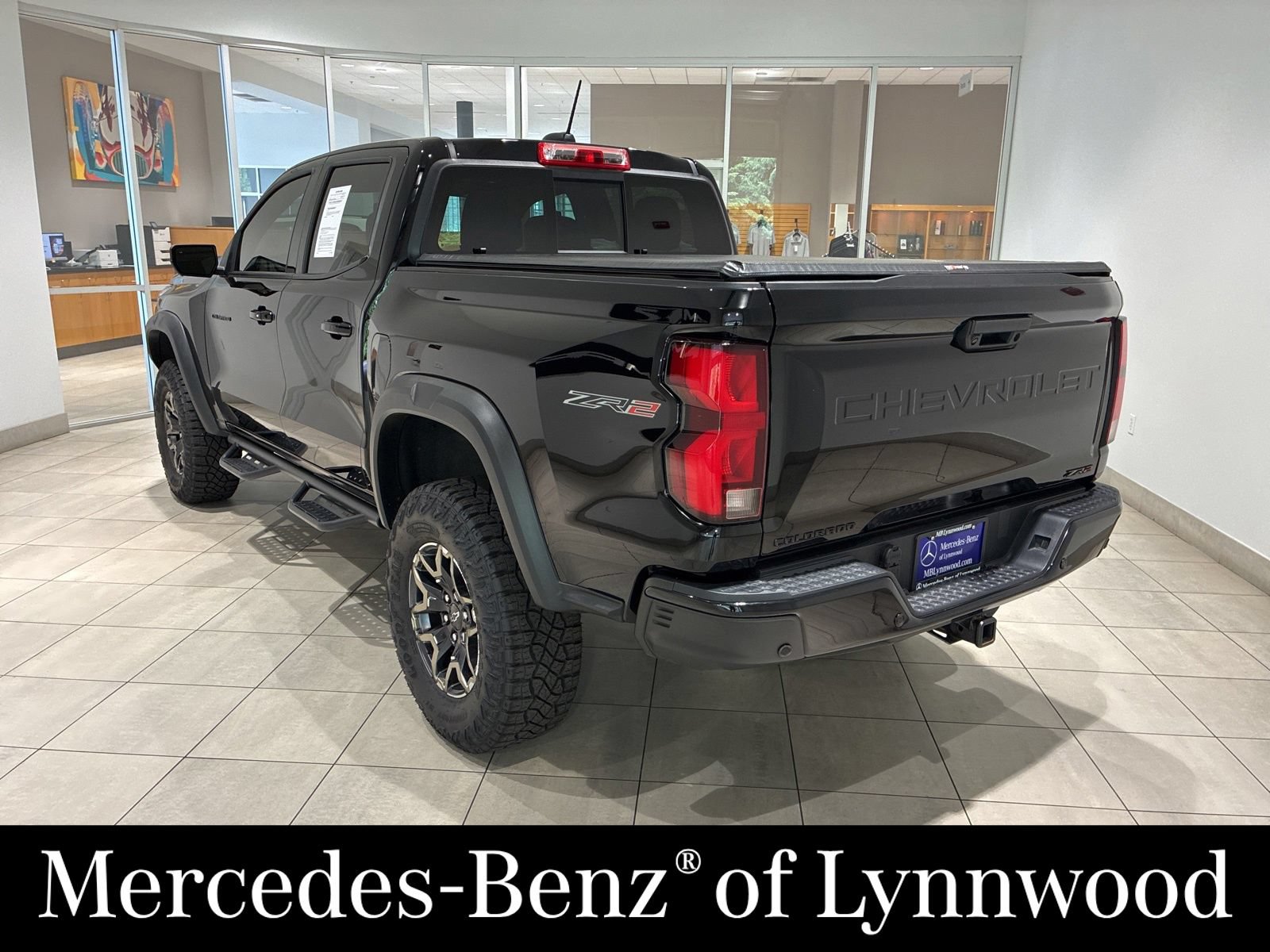 Used 2024 Chevrolet Colorado ZR2 w/ ZR2 Convenience Package III AWD/4WD image 4